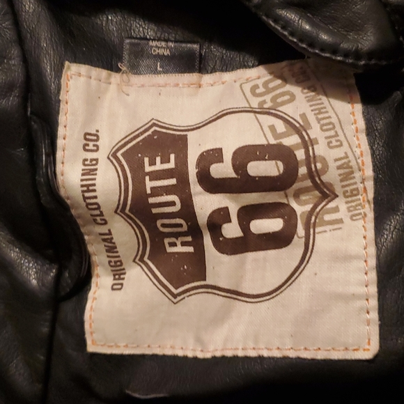 Leather jacket - Picture 2 of 2